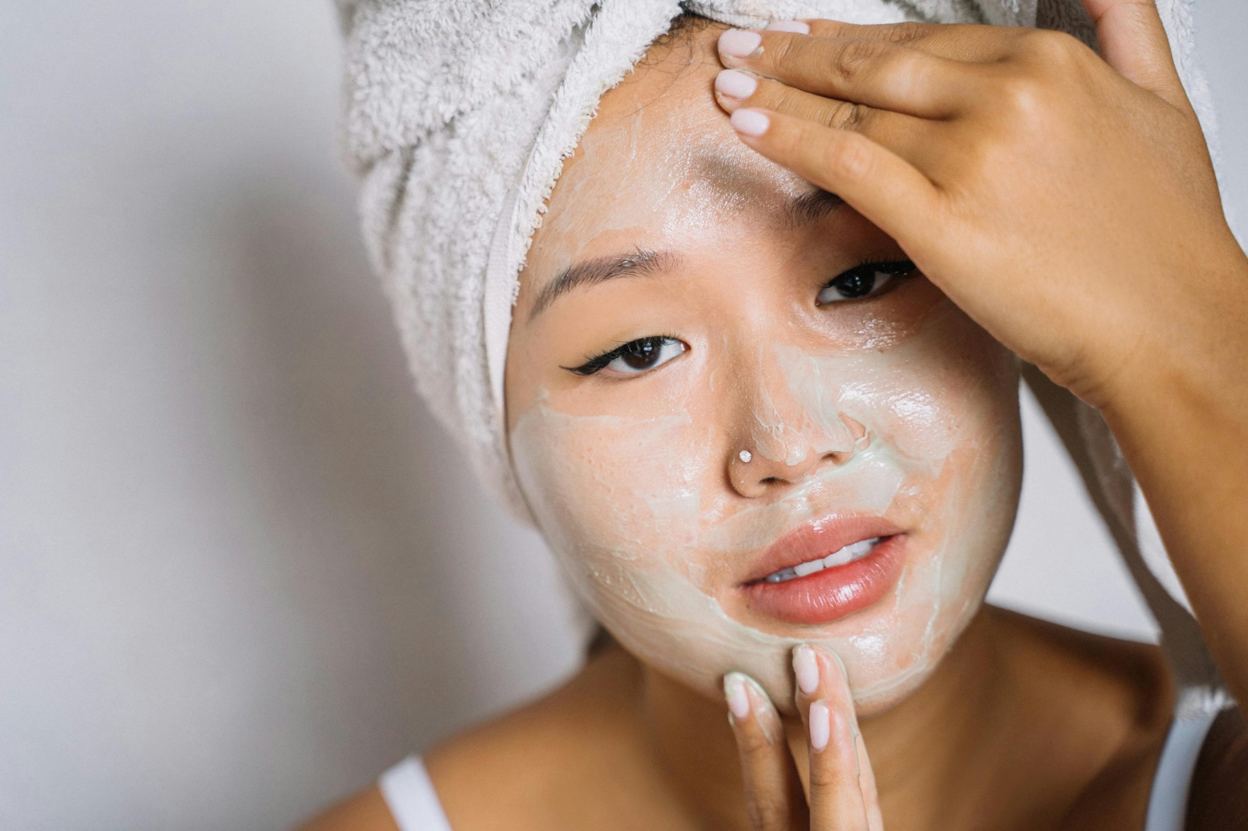 How to Get Rid of Oily Skin Naturally